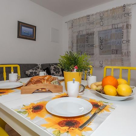 Apartment Dome Биоград-на-Мору Экстерьер фото